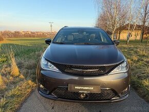 Chrysler Pacifica S LPG 2020 záruka 2 roky 8 míst