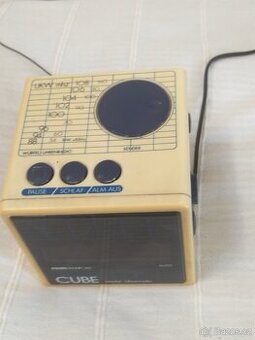 STARÉ HISTORICKÉ RÁDIO CUBE PROFI TRONIC 100 - 1