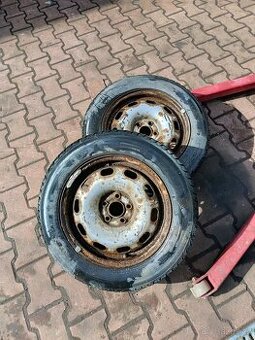 Pneu s Rafkem 185/65R15 krásné pneu