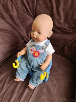 Panenka Baby Born