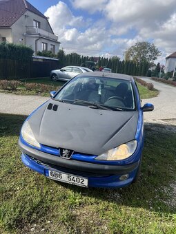 Peugeot 206 hatchback 1.4 benzin 55 kW