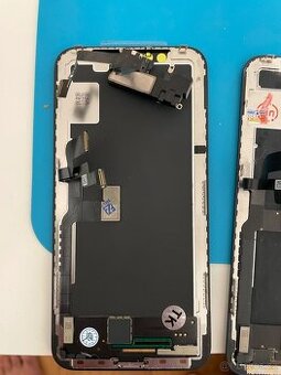 iPhone 12 pro max displej