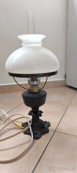 Elektrická petrolejová lampa