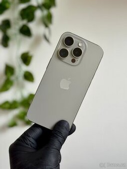 iPhone 15 Pro 256GB přírodní titan