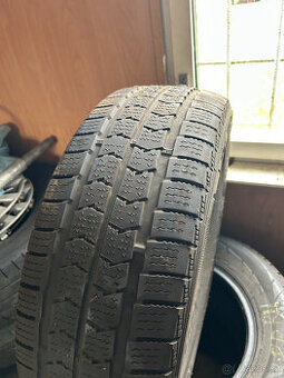 Nexen zimní 225/65 16C