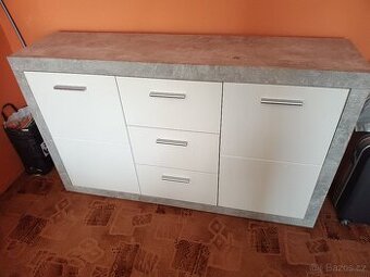Komoda 147x89x37