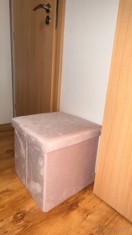Růžový taburet - 1