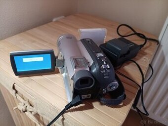 Kamera Panasonic NV-GS80 - na opravu nebo díly - 1