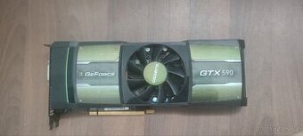 Legendární GTX 590