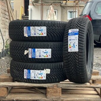 Nove Zimni pneu 215/65 R16  Sailun