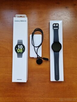 Hodinky Galaxy Watch 5