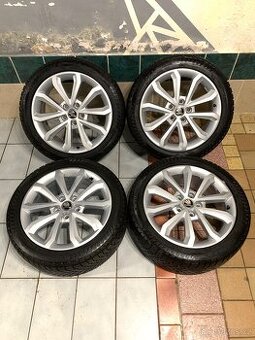 Alu kola Škoda R17 5X112 ZÁNOVNÍ ZIMNÍ PNEU 225/45 R17 HAWK