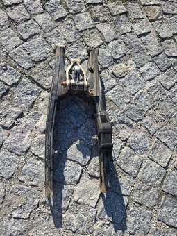 Zadní kyvna vidlice husqvarna 125