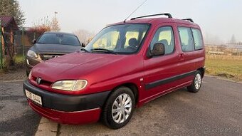 PEUGEOT PARTNER 2.0 HDI 66KW 2X ŠOUPAČKY KLIMA TAŽNÉ