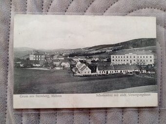 Pohlednice Šternberk zásobovací dům, pohled na část města