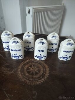 Starožitné kořenky