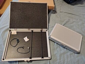 Hliníkové kufříky , ukázková etuje