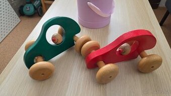 2x dřevěné autíčko