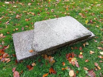 Koupím žulové kameny tkz. šlapáky dlažba