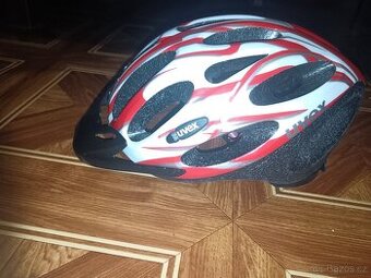 Cyklistická přilba