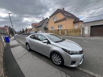 Toyota Corola servisní kniha