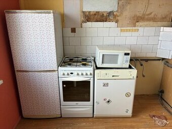 Myčka, lednice, trouba, mikrovlnka