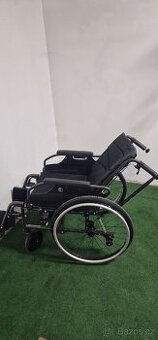Zánovní invalidní vozík s polohovacími zády VERMEIREN