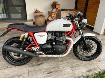Triumph Thruxton 900