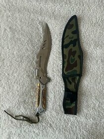 Nůž lovecký s pouzdrem