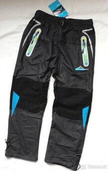 NOVÉ jarní OUTDOOROVÉ KALHOTY - KUGO, 10-11 let, 146 cm