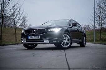 Volvo V90 D4 Cross Country, MANUÁL, VZDUCH