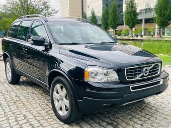 Volvo XC90 2.4 D5 147KW AUTOMAT VÝHŘEV NAVI SERVISKA