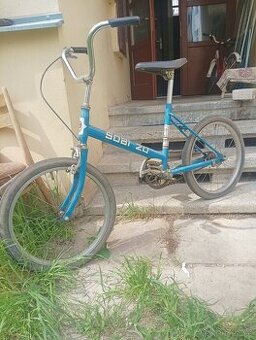 Retro kola