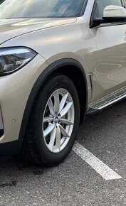 255/55 R18 zimní sada BMW originál TOP STAV