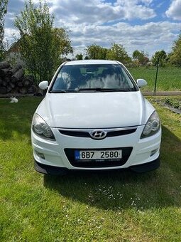 Hyundai i30 1.6 92 kW r.v. 2009