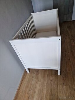Dětská postýlka