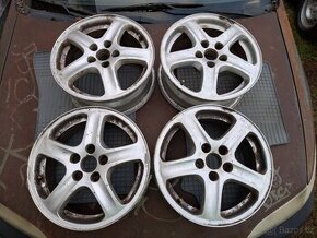 Škoda Octavia 1 - originální kola 5x100 R 15 1UO 601 025