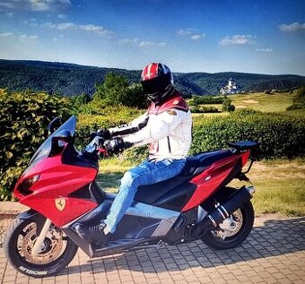 Aprilia 850