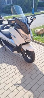 Honda Forza 300 ABS