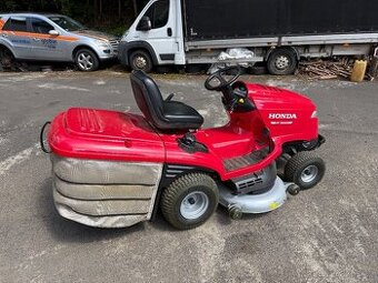 Zahradní traktor HF 2622 HT