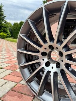 Originální hliníkový disk Mercedes-Benz AMG 21"