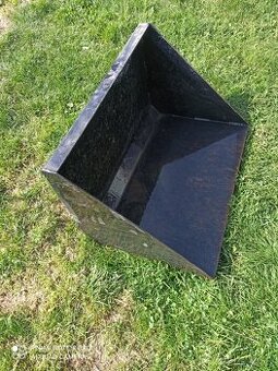 čelní nakládací lžíce k mikrobagru MPT 82-1500