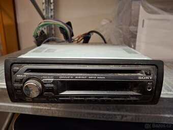 SONY CDX-GT225C