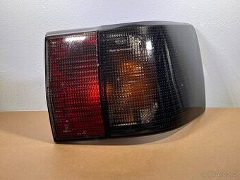 Zadní pravé světlo HELLA Black – Audi 80 B3/B4
