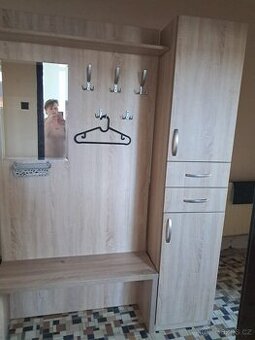 Prodám skříně + botníková stěna