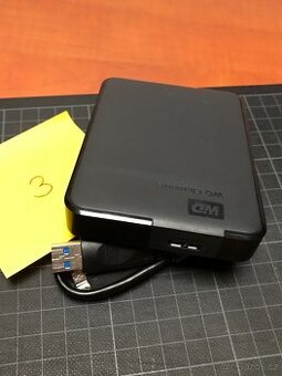 Externí disk WD Elements 3TB (2)