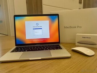MacBook Pro 13" 2017, i5 / 8 GB / 256 GB SSD