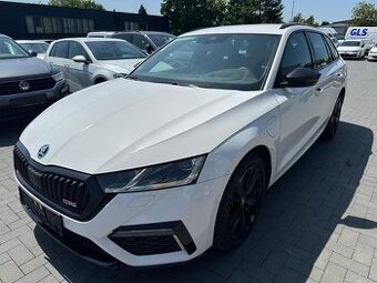 Škoda Octavia RS iV 1,4TSI 180kw/matrix/kamera/virtual/PHEV