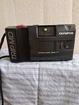Prodám různé fotoaparáty + objektiv+kalkulačku