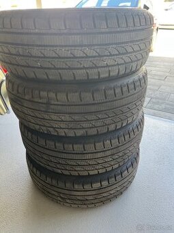 Zimní pneu Tracmax 205/55/17 XL